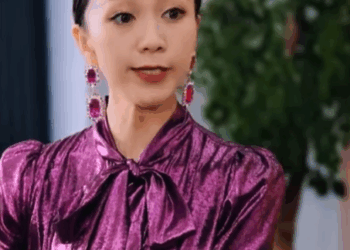 K2407023 小女孩竟在學校當起了老大#特種奶爸之熱辣滾燙的萌娃 #抖音短劇 Part 2