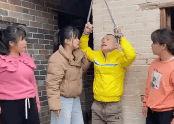 J1111002 遇险自救并成功将坏人绳之以法 #严厉打击违法犯罪 #正能量剧情 #正能量 #万万没想到 #drama #comedy #记录我的农村生活 part2