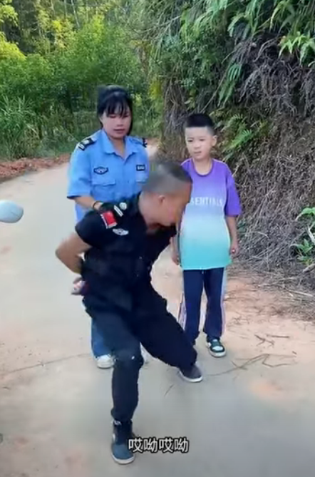 J0711001 猖狂狡猾 法网难逃 #万万没想到 #严厉打击违法犯罪 #正能量剧情 #正能量 #记录我的农村生活 #drama #comedy part2