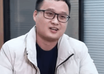 L1711001 大富豪裝窮借錢試探好朋友 唯一一個出手的竟是個窮小夥 這下要發達了 part2