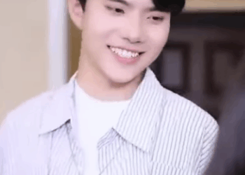 G2211001 美女白領屢次被同事陷害 閨蜜聽後立即表明身份 收購公司幫她報仇 徐三柒 part2