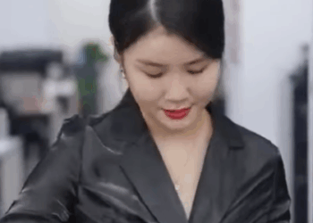 H2111003 囂張經理故意克扣員工工資 不料女總裁竟在一旁 這下有好戲看了 楊逗逗 part2