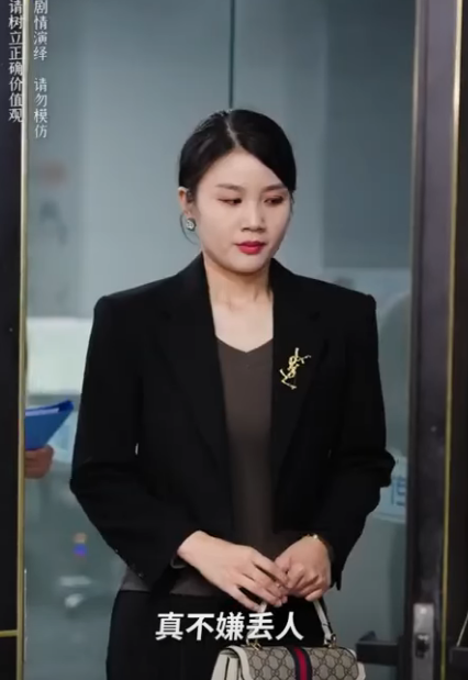 H2211002 妻子關心丈夫卻被罵多管閒事 不管不顧的時候又被罵太冷寫 接下來一番話讓丈夫無地自容 杨逗逗 part2