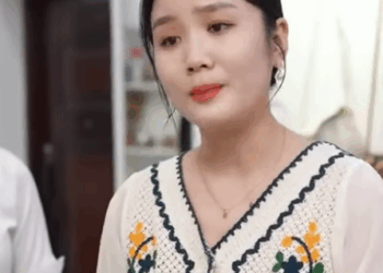 I2211001 小姑子剛進門就和兒媳要錢 被拒絕后破口大罵 不料儿媳一點不慣著直接讓她滾蛋 婆婆也是媽 part2