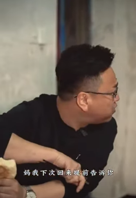 J2211003 兒子回趟家 父母做了一頓特殊的飯 讓兒子瞬間淚如雨下 part2