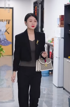 H2511002 弟弟整天無所事事 還嫌棄弟媳是黃臉婆邋裡邋遢 逗逗一番話讓他認清現實 楊逗逗 part2