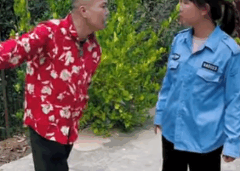 J0811002 见义勇为 不能放过任何一个坏人 #正能量 #短剧 #剧情 #严厉打击违法犯罪 part2