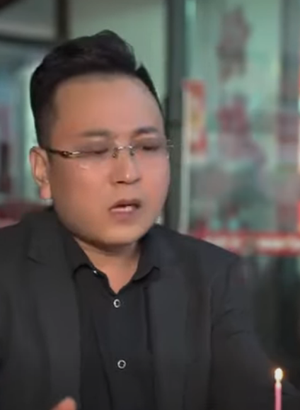 J2511003 丈夫撞破妻子出軌富豪老頭 直接亮明真實身份 讓她悔斷腸 part2