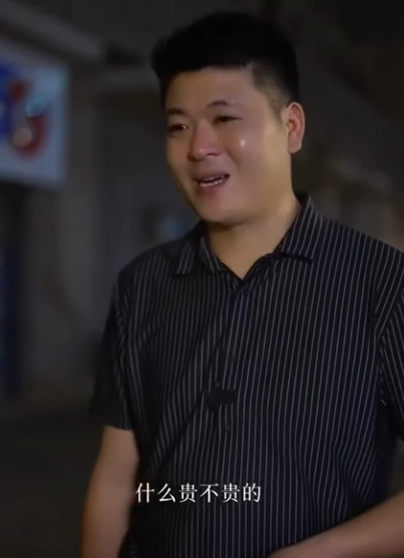 J2611003 丈夫被路過美女搭訕 妻子的舊情人也突然登場 結局太離譜網友看傻了 #劇情 #微電影 #短片 part2