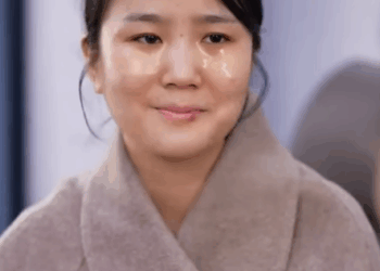 I2711005 全職媽媽重回職場 不料遭到鄰居的冷嘲熱諷 婆婆一番話感動了 婆婆也是妈 part2