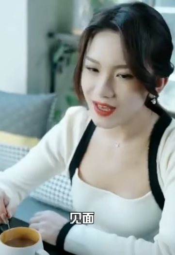 G2811004 冷酷女殺手三柒接受潛入委託 在貪污交易場所的KTV尋找證據 沒想到拍照時被抓個正著 徐三柒 part2