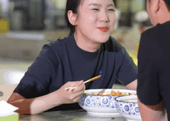 I2811002 媳婦吐槽丈夫薪水低 結果被老公聽到 一下子就慌了 婆婆也是妈 part2