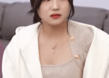 I2911004 嫂嫂對小姑百般照顧 換來的卻是小姑的惡言相向 婆婆忍無可忍替兒媳教育小姑 婆婆也是媽 part2