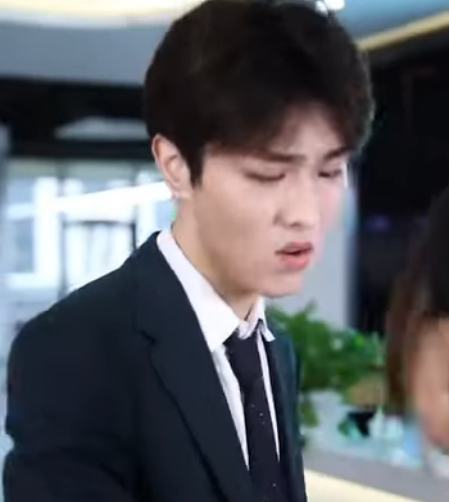 G2911001 心機女嫉妒三柒竟請當紅女星當眾羞辱她 不料女星私下確實三柒閨蜜 兩人合作直接將她趕出公司 徐三柒 part2