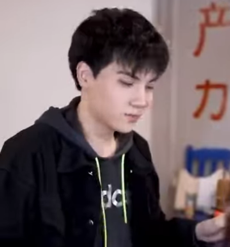 G3011005 新來的秘書竟然是男友的前女友 背後玩心計 看誰更綠茶 徐三柒 part2