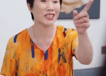 I0212002 婆婆嫌棄媳婦不作為把她趕出家門 自己在家享清福 親戚們忍不了當面斥責她 婆婆也是媽 part2