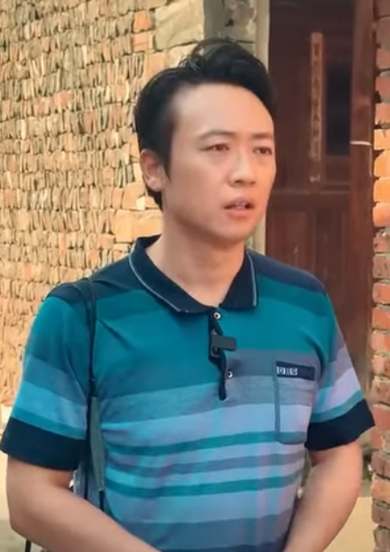 D0811002 老板与初恋女友一别十八年 竟在路边遇到她的女儿 结果却万万没想到 #剧情 #正能量 #家庭 #夫妻 #情感 #万万没想到 #反转 part2