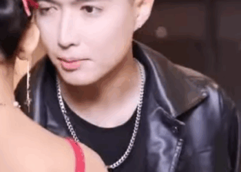 H0911001 男友嫌棄我太醜 整日偷看我閨蜜的照片 下一秒亮瞎他的眼 徐三柒 part2