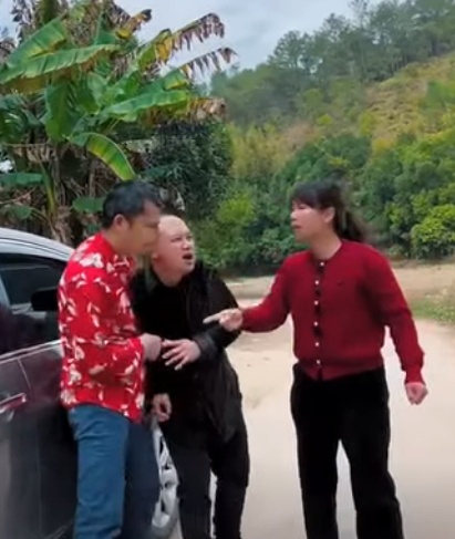 J1011001 路边小孩竟然被人贩子下药抱走 坚决不能放过任何一个坏人 惩恶扬善 #万万没想到 #funny #正能量剧情 #严厉打击违法犯罪 #comedy #弘扬正能量 #正能量 part2