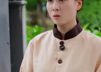 J1012001 美女保洁因救人被开除 不料她救下的是董事长 直接给她100000当报酬 #正能量 #短剧 #剧情 part2