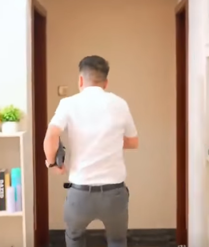 K1212005 女孩为吃霸王餐的老太买单 竟牵出更心酸内情 最后结局让所有人泪目 #正能量 #短剧 #剧情 part2