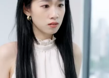 G1412003 總裁女友隱藏身份去公司上班 心機女萬年老二搞小動作 誰料總裁出現打臉眾人#短劇 #情感 #反轉 #霸道总裁 part2