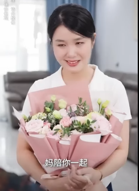 H1612002 儿子婚后对儿媳百般嫌弃 当着兄弟的面百般侮辱 婆婆怒怼儿子 跪下给儿媳道歉 婆婆也是妈 part2