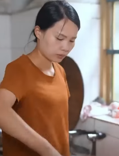 F1912002 媳婦被鄰居誣陷偷項鍊 關鍵時刻婆婆拿出傳家寶救場 結局真相大白實在太解氣 part2