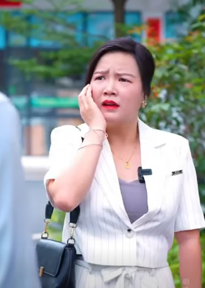 K2012003 農村女孩賣雞蛋被惡毒夫妻羞辱 善良老闆當場怒扇巴掌 良心被狗吃了 公道自在心 鄭紫斌 part2