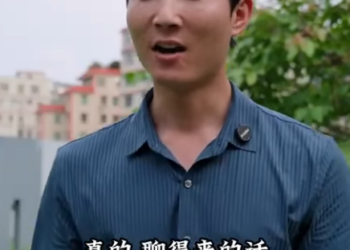 K2012002 身价千万女总裁装瘸相亲 男生不但不嫌弃 反而一句话让她瞬间破防 #正能量 #剧情 #短剧 part2