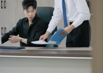 G1612003 女孩免費送了沒帶錢的總裁一碗麵 沒想到他就是自己的閃婚對象 還幫她揭開了閨蜜偷賬的真面目 盛夏光年 part2