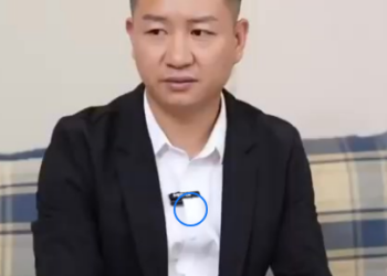 K2212004 老母親拿着200萬拆遷款去看望兒子 沒想到兒媳婦卻這樣做 最後母親直接將錢給女兒 #剧情 #正能量剧情 #情感 #短剧 #搞笑 part2