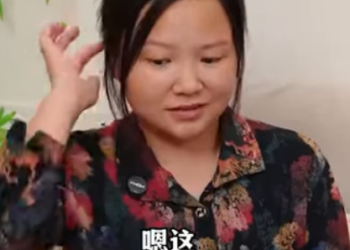 K2212005 拜访亲戚还得装穷 大妈藏起儿子儿媳的首饰 见了亲戚之后才发现她太有先见之明了 #正能量 #短剧 #剧情 part2
