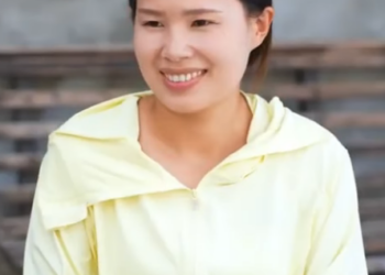 F2312003 婆婆好心給大兒子送葡萄 卻被大媳婦怒罵攆出門 小兒媳看不過去霸氣回懟 part2