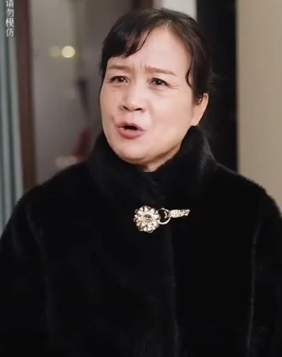 H2412001 混蛋兒子不願給親家母養老 沒想到婆婆當場怒斥混蛋兒子 直接將親家母接到家 婆婆也是妈 part2