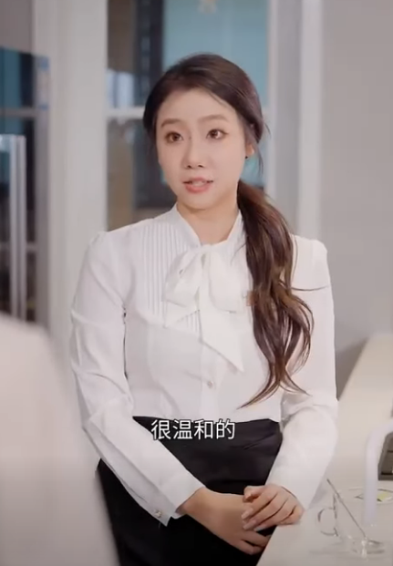 J0412002 總裁千金遭心機女閨蜜陷害失憶 竟還頂替她的身份嫁給豪門總裁 沒想到真千金恢復後一個電話直接讓她進局子 #短劇#反轉#總裁#逆襲 part2