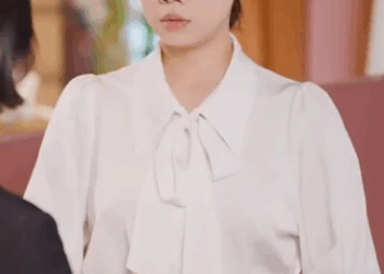 J0512005 董事長假扮清潔工到自己公司視察 卻遭勢利眼店長羞辱 下秒爆出真實身分直接讓店長滾蛋 #短劇#反轉#總裁#甜寵 part2