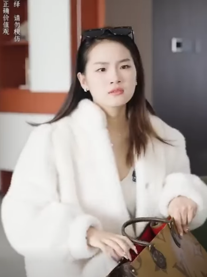 I0812003 惡毒表妹裝窮不想還媳婦錢 婆婆實在看不下去 寧願斷絕親戚關係也要她還錢 婆婆也是妈 part2